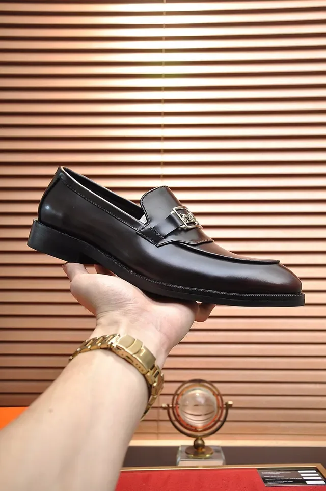 Hermès Black Gold Polished Leather Metal H-Buckle Strap Loafer 7