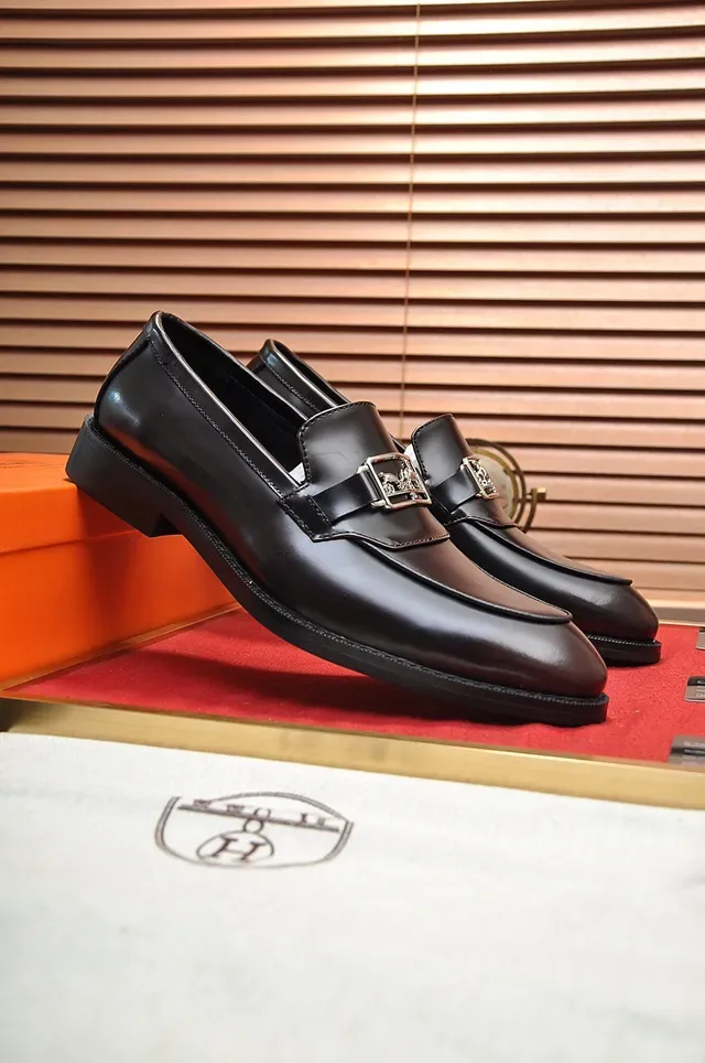 Hermès Black Gold Polished Leather Metal H-Buckle Strap Loafer 8
