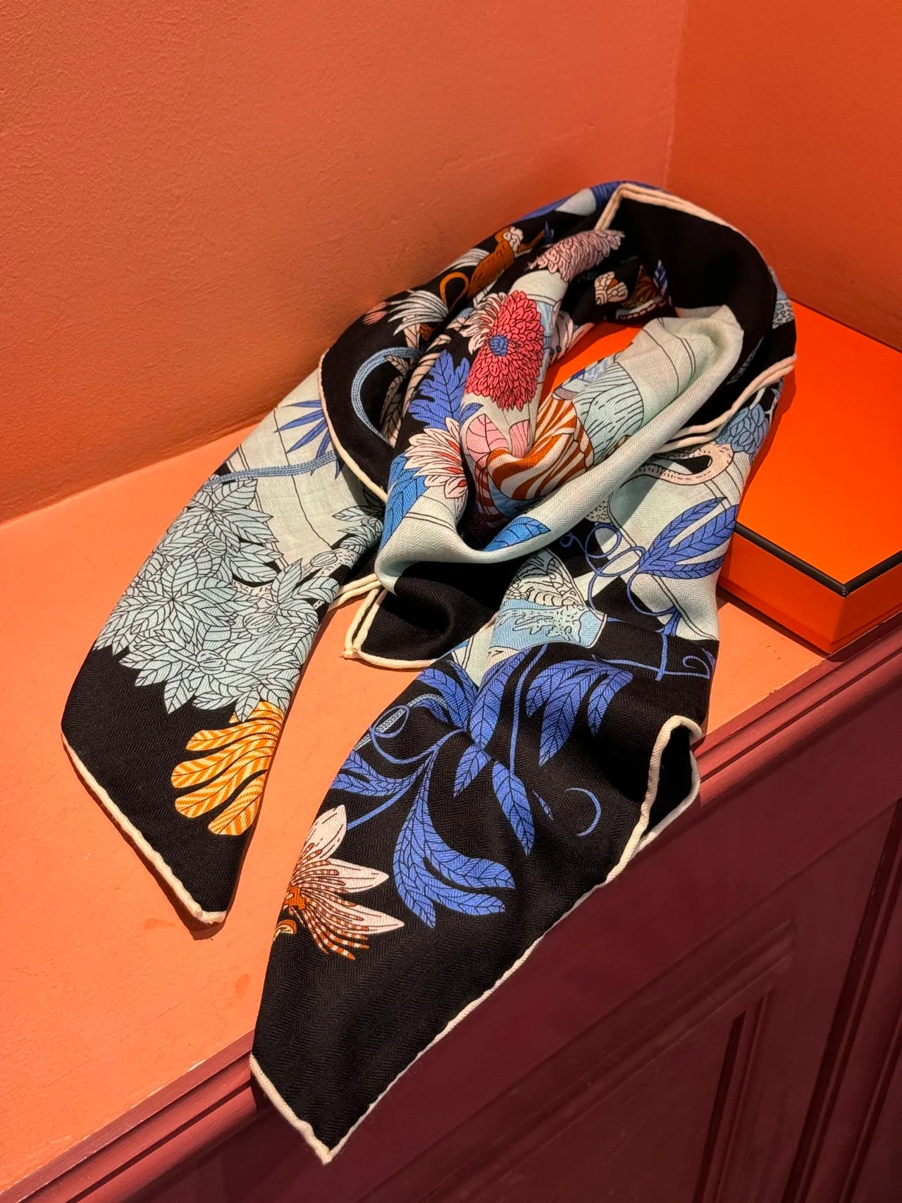 Hermès Black Multicolor Hand-Drawn Illustrative Print Tiered Botanical-Animal Composition Silk Scarf 8