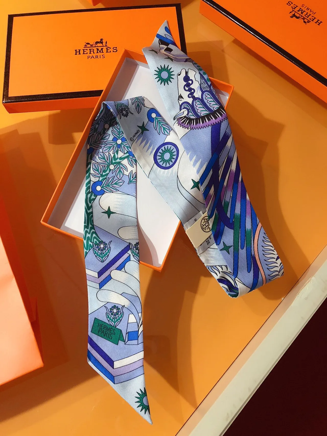 Hermès La Source de Pégase Twilly রেশমের স্কার্ফ 6