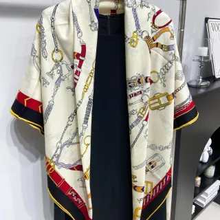 Hermès Le Cheval घुड़सवारी पैटर्न क्रीम पीला रेशम का दुपट्टा