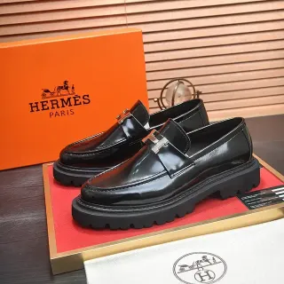 Hermès Oran 黑色 亮面 专利皮 H-Buckle 硬件 乐福鞋