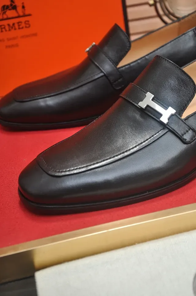 Hermès Oran Black Leather H-Buckle Loafer 2