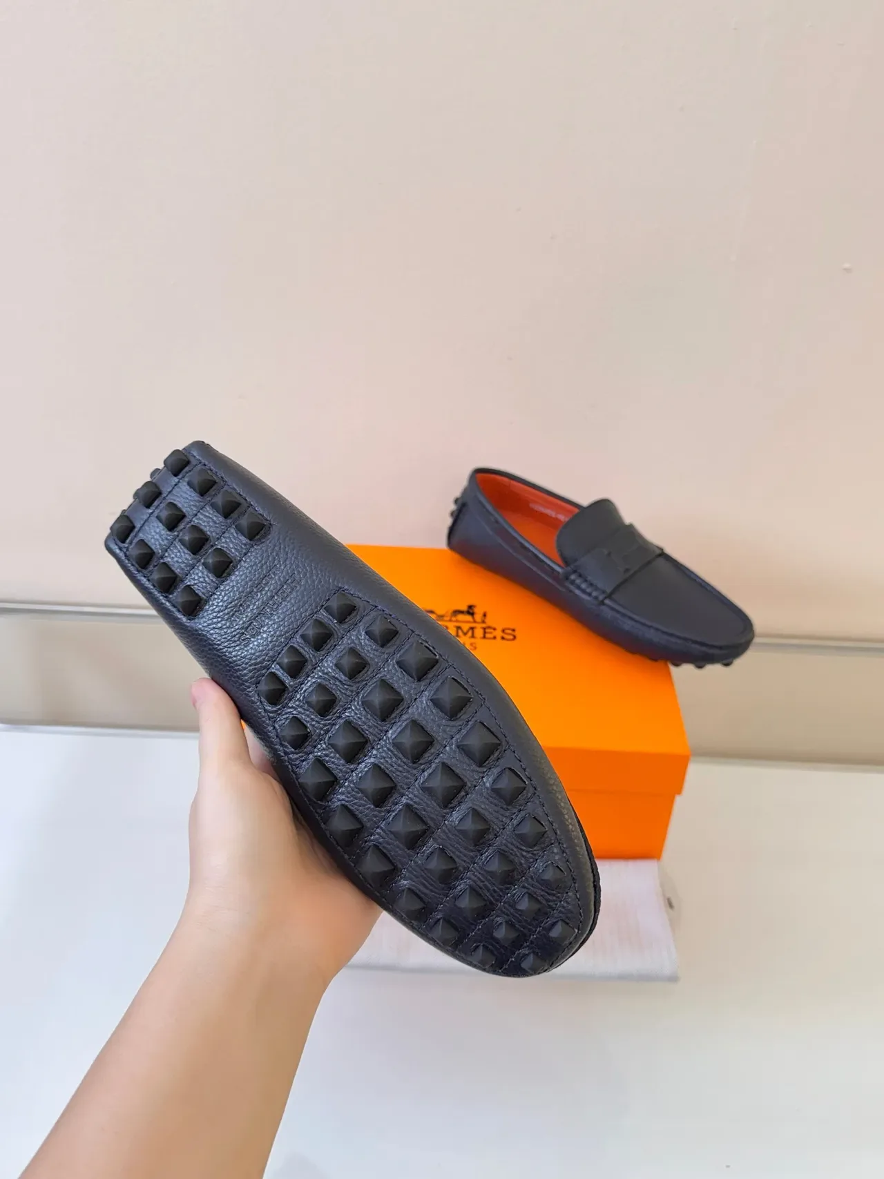 Hermès Oran Black Orange Pebbled Leather Braided Trim Loafer 5