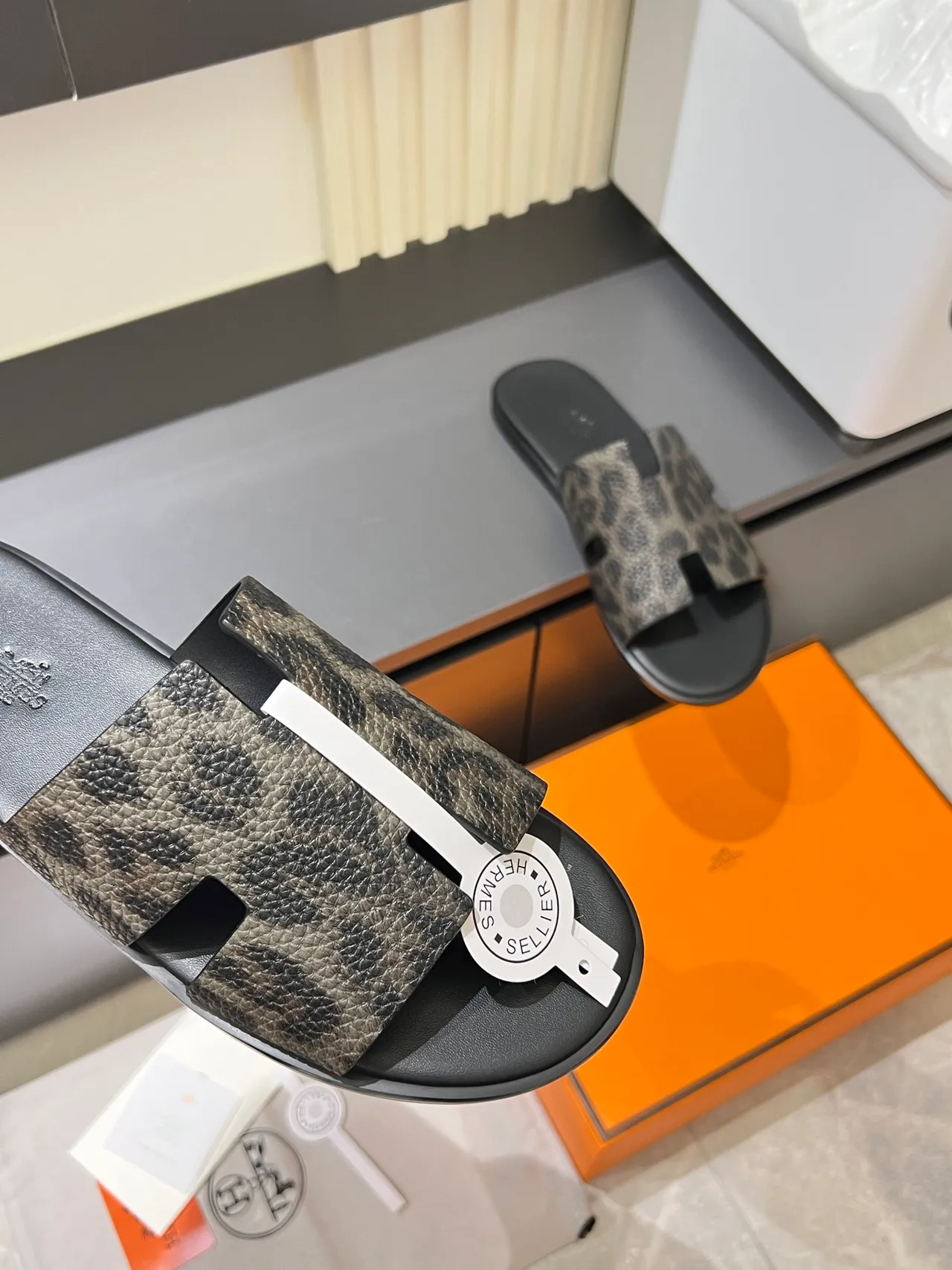 Hermès Oran Leopard-Print H-Strap Slippers 7