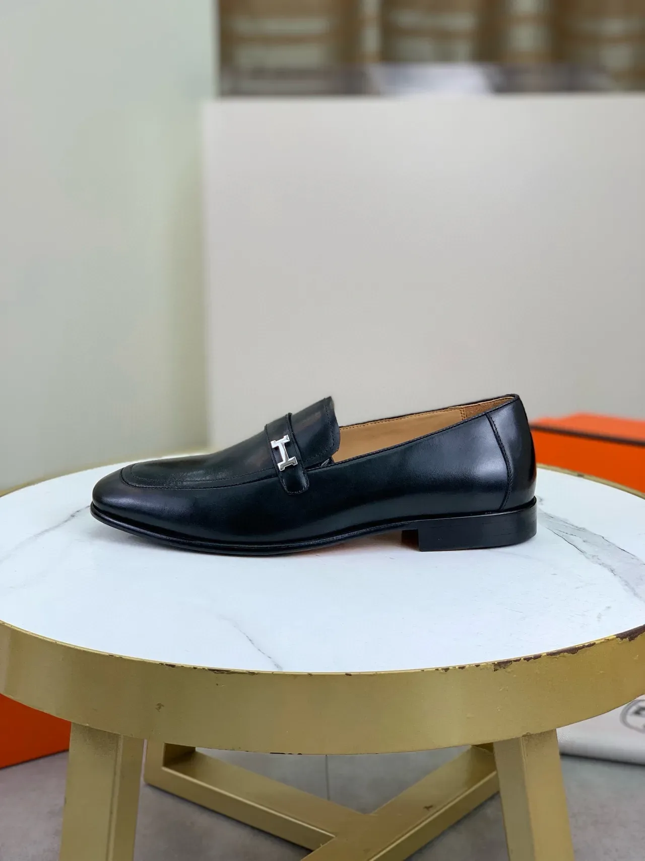 Hermès Oran Cuir Noir H-Buckle Loafers 6