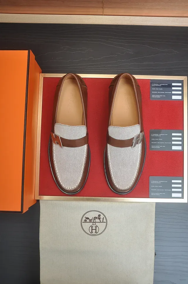 Hermès Oran 棕色和米色纹理面料两色乐福鞋 5