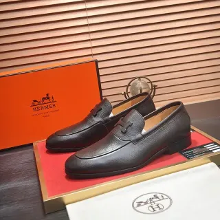 Hermès Oran 深棕压纹皮革乐福鞋