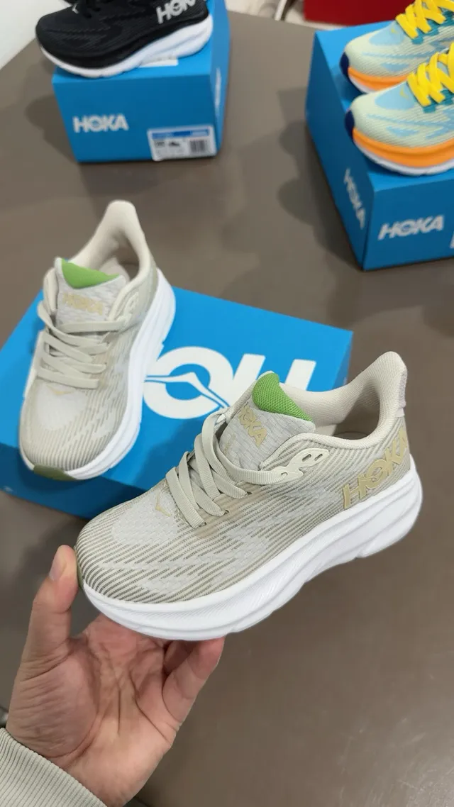 Hoka Clifton Pink White इंजीनियर्ड मेश अपर ग्रेडिएंट कलर ब्लॉकिंग रनिंग शूज़ 13