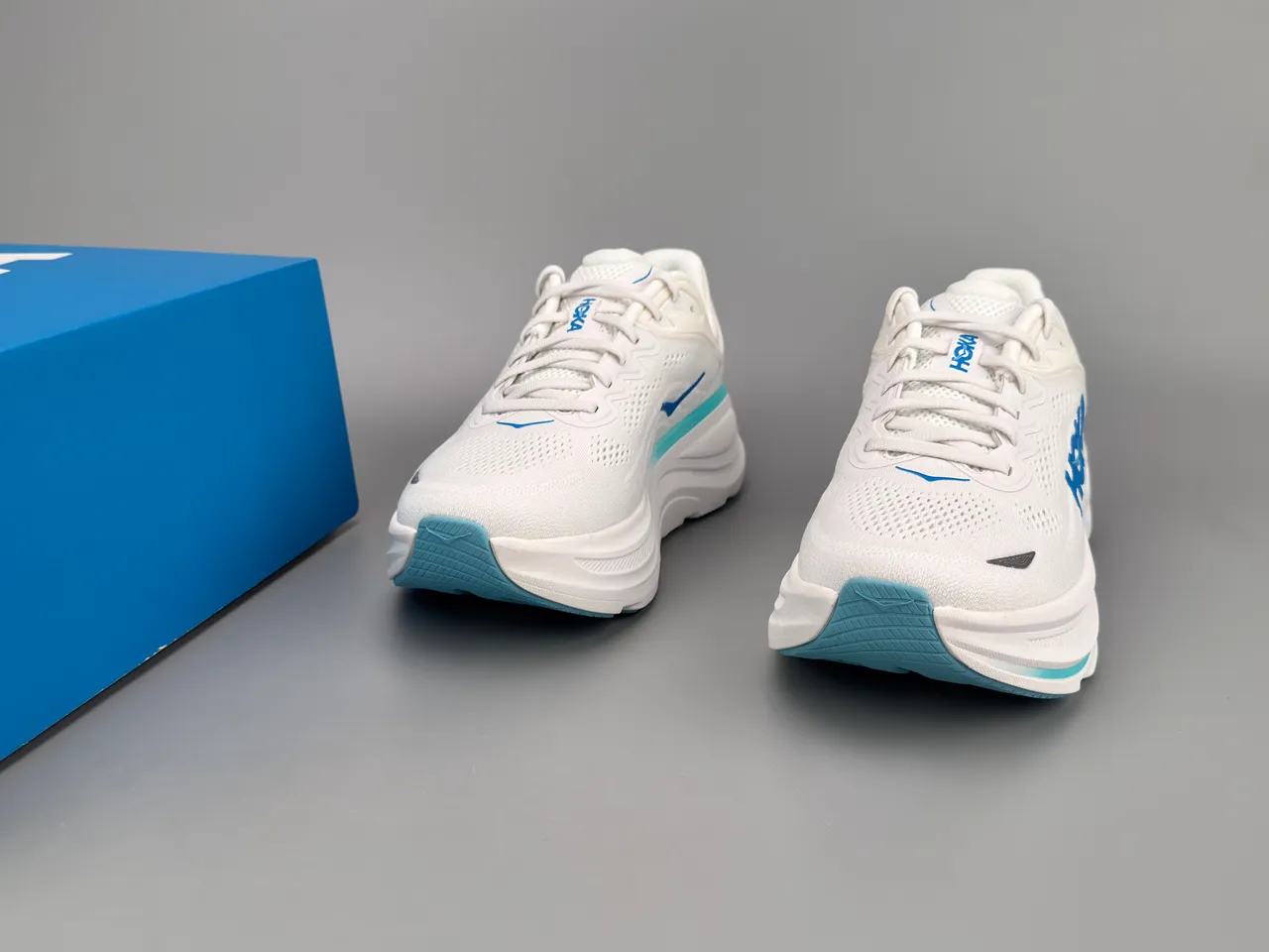 Hoka White Blue Engineered Mesh Upper Thick Cushioned Midsole Running Shoes 3