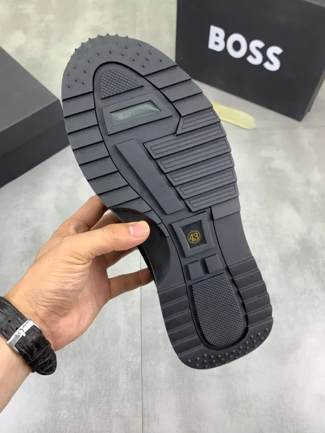 Sneakers Hugo Boss Noir et Blanc Daim et Maille Solaire Contraste 2