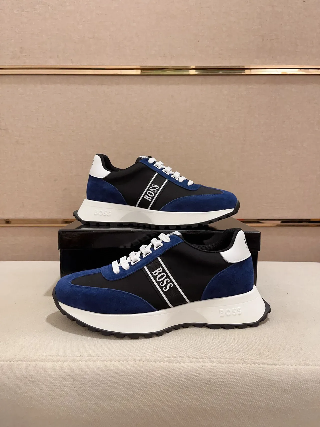 Hugo Boss Zapatillas Lifestyle de Ante Azul y Negro 7