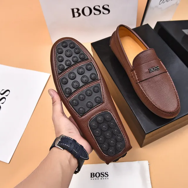 Hugo Boss Loafer de couro marrom bege texturizado 7