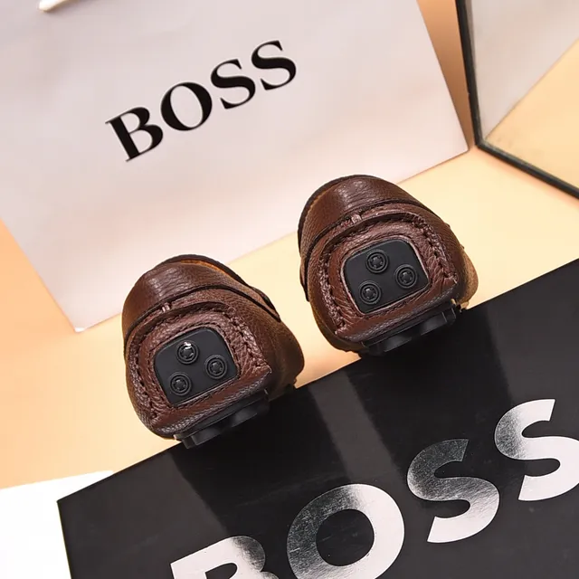 Hugo Boss Loafer de couro marrom bege texturizado 9