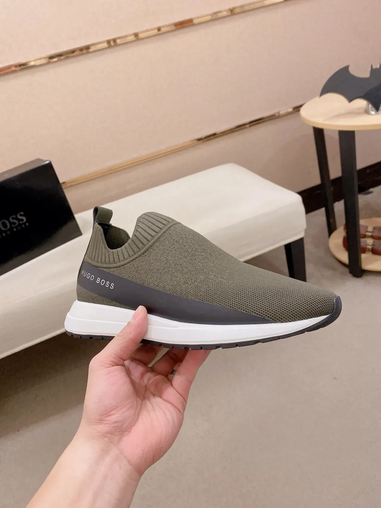Hugo Boss sapato slip-on malha verde oliva sneaker lifestyle 4