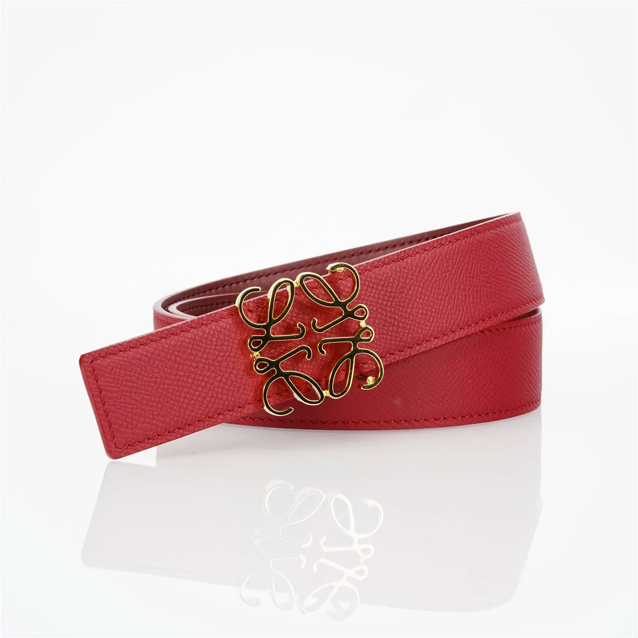Loewe Anagram Belt Ceinture en cuir texturé rouge 4