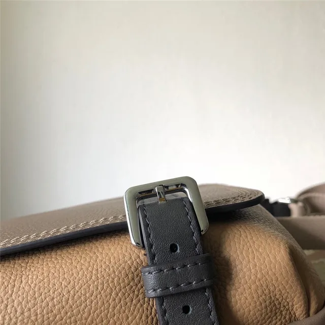 Loewe Puzzle حقيبة كتف هيكلية رمادي زيتوني وبيج 2