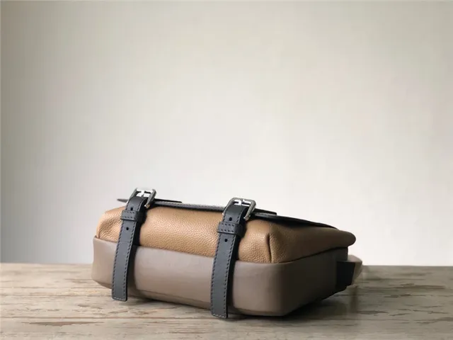 Loewe Puzzle حقيبة كتف هيكلية رمادي زيتوني وبيج 7