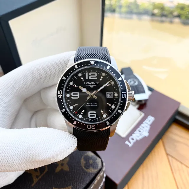 Longines Hydroconquest bisel de cerâmica azul relógio mecânico 9