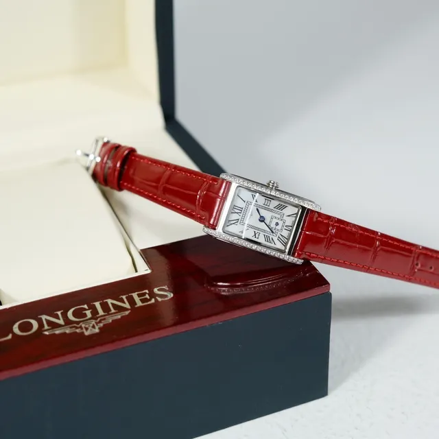 Longines Reverso Montre rectangulaire cadran blanc bracelet alligator rouge mécanique 4