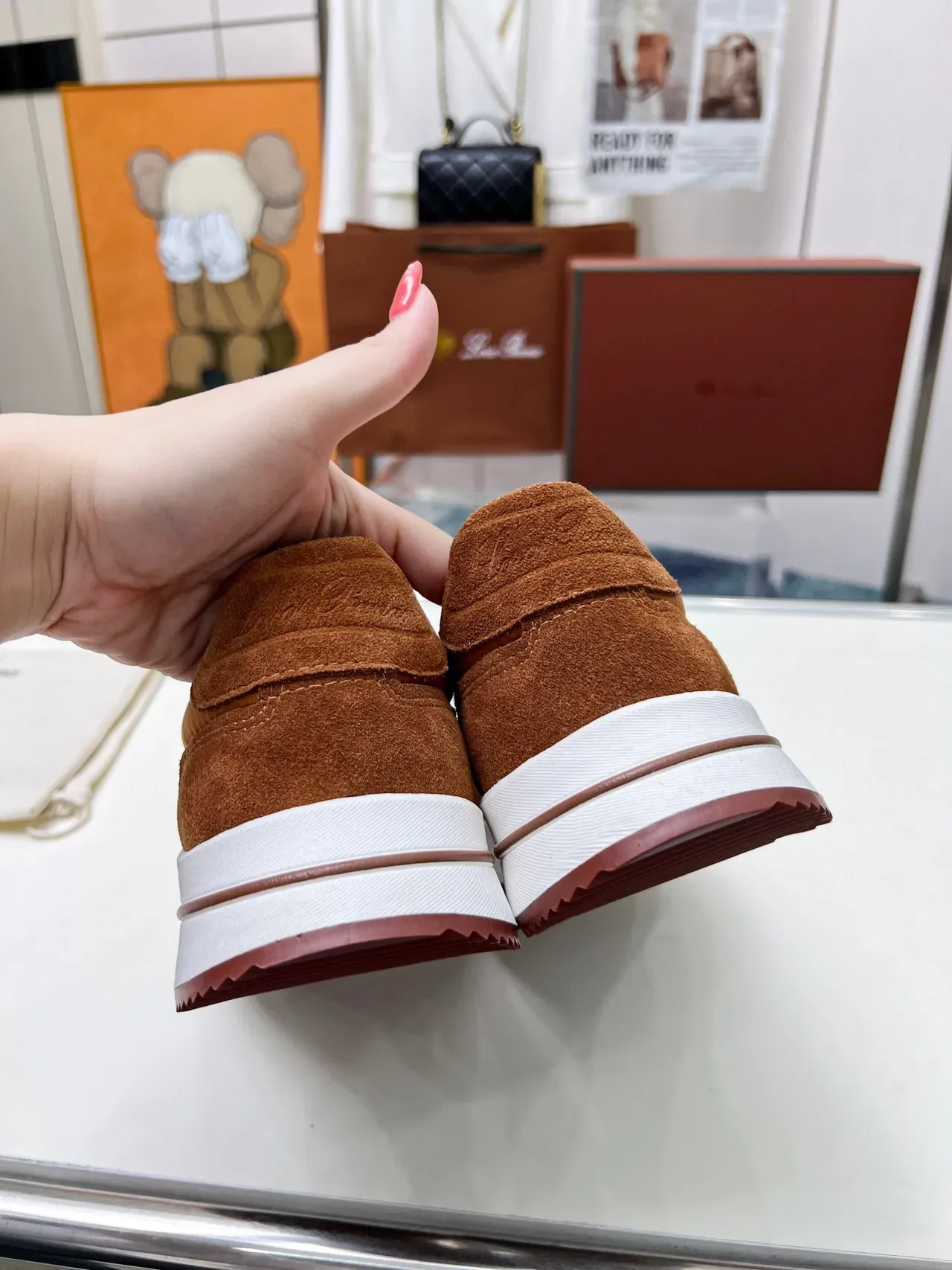 Loro Piana Zapatillas Lifestyle Marrón Blanco con parte superior de ante y textil construcción de paneles en capas 6