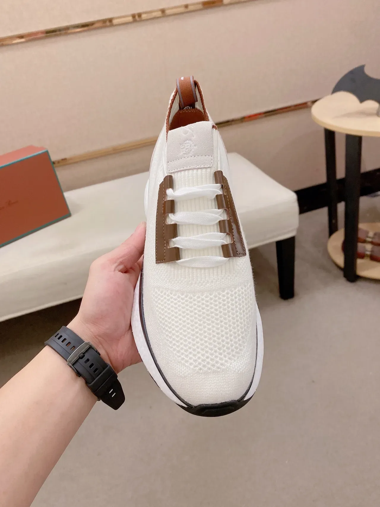 Loro Piana Flow Runner 白棕色针织鞋面 皮革装饰系带 生活方式运动鞋 6