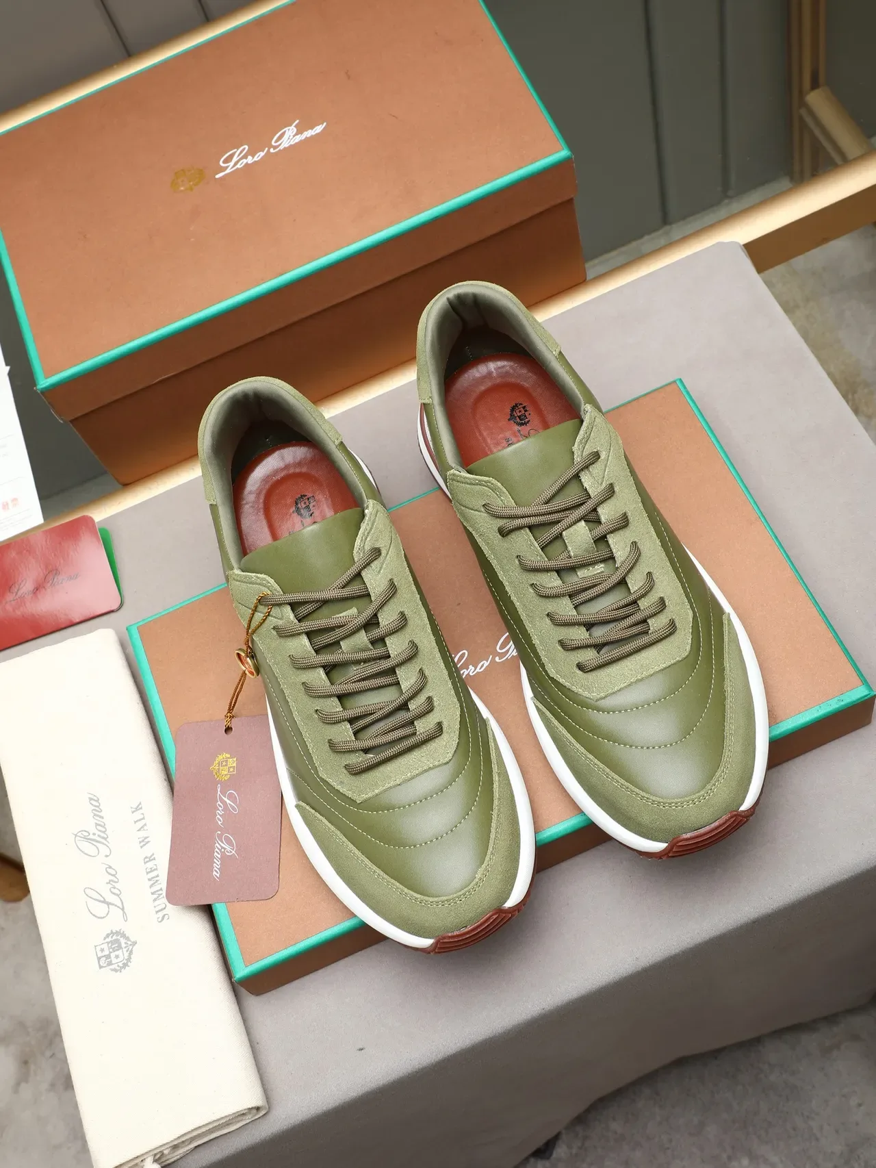 Loro Piana Chaussures Lifestyle en Daim et Cuir Vert Olive 2