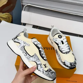 Louis Vuitton Bege Preto Assimétrico Recortes Superposições Painéis Texturizados Escamas de Serpente Tênis Lifestyle