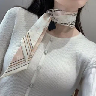 Louis Vuitton Écharpe de Soie Beige Brun avec Impression Monogramme et Bordure Chaîne