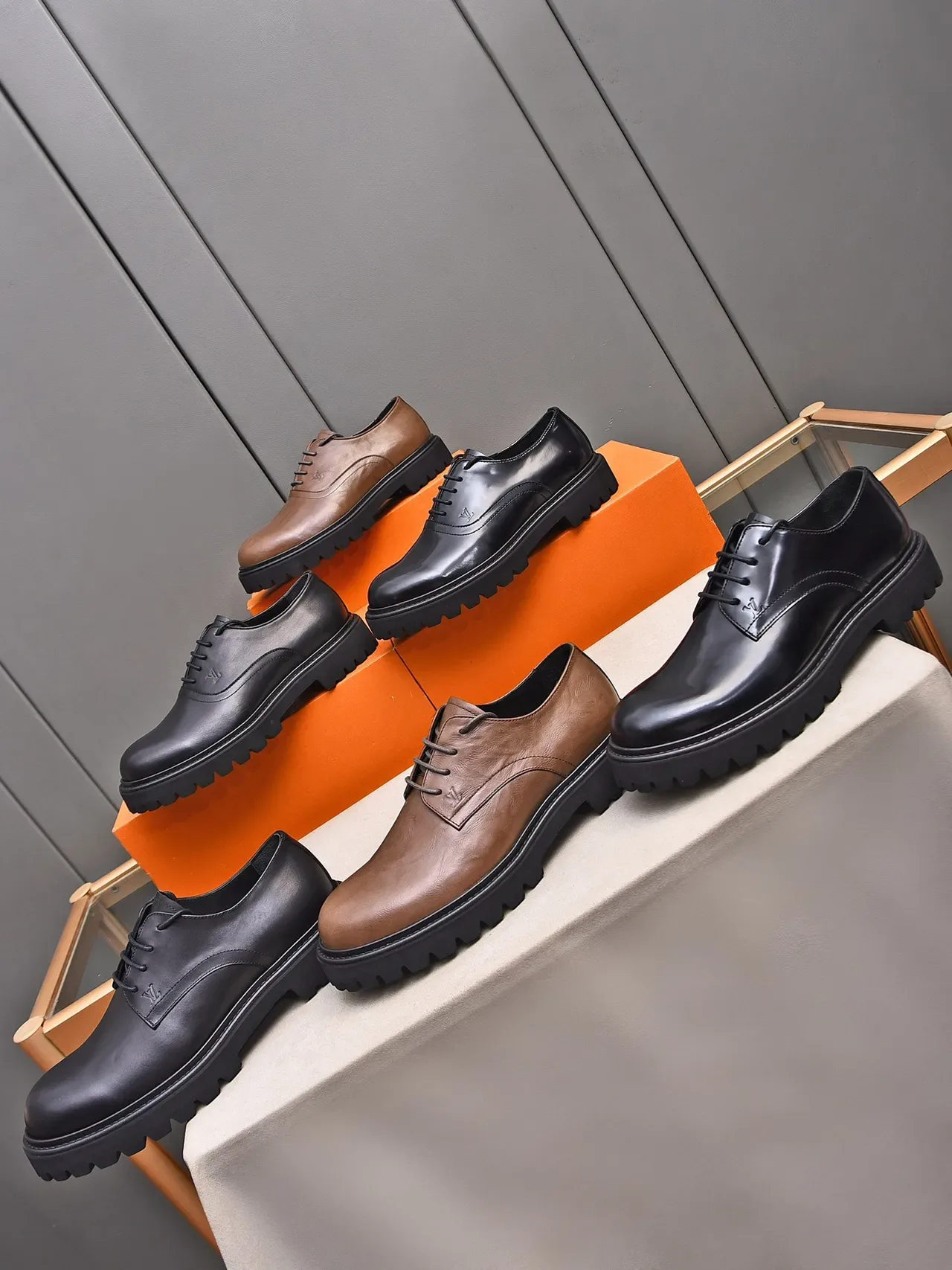Louis Vuitton Chaussures Oxford Cuir Lisse Noir Semelle Chunky Lug 2