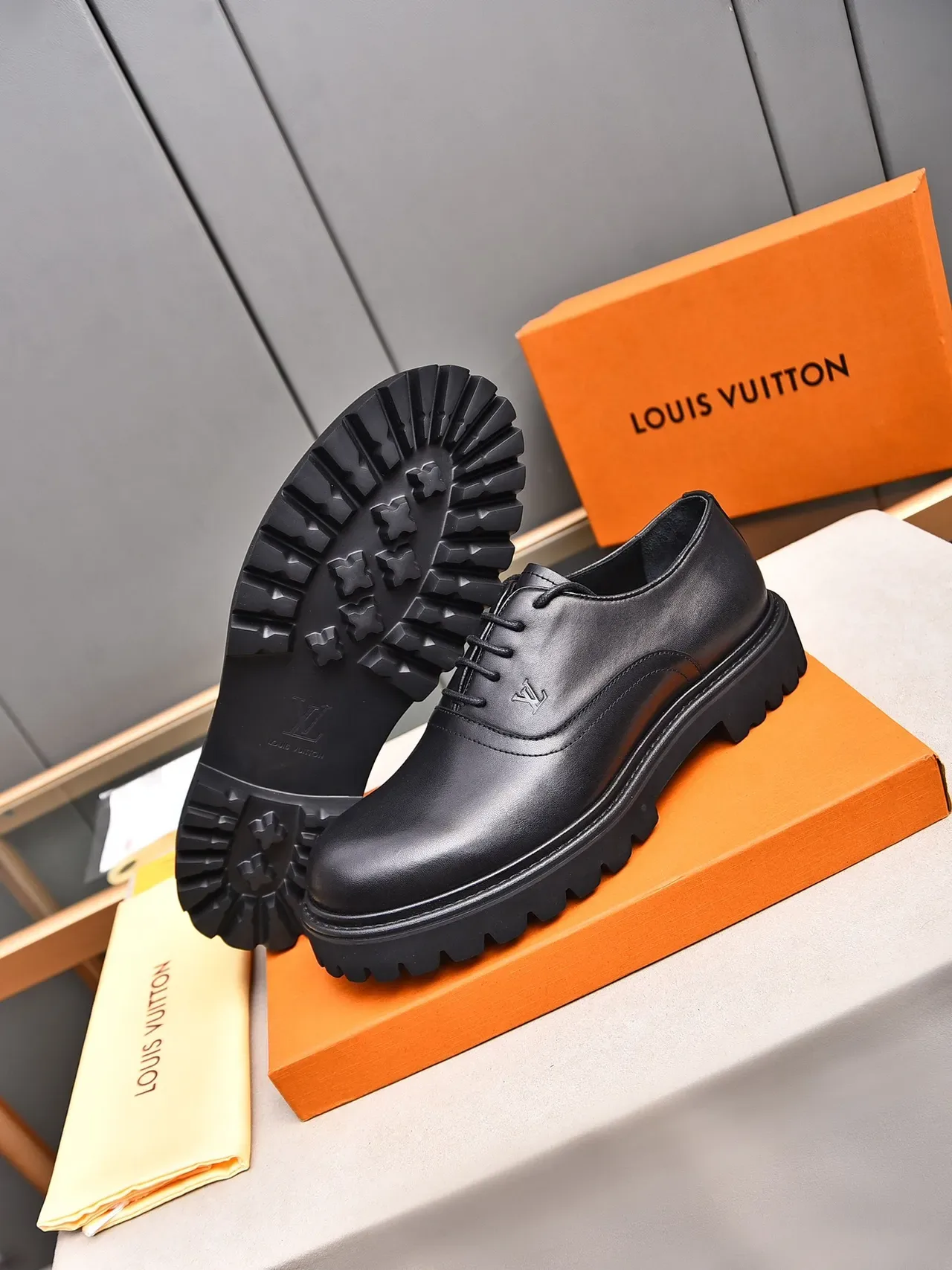 Louis Vuitton Chaussures Oxford Cuir Lisse Noir Semelle Chunky Lug 5