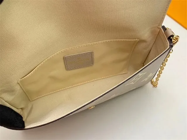 Louis Vuitton حقيبة سلسلة سوداء ذهبية غلاف ظرف مطبوعة مونوغرام 3