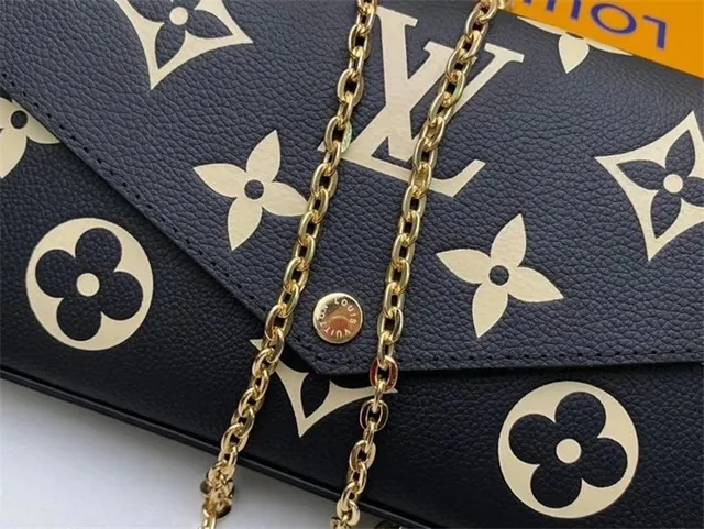 Louis Vuitton حقيبة سلسلة سوداء ذهبية غلاف ظرف مطبوعة مونوغرام 24