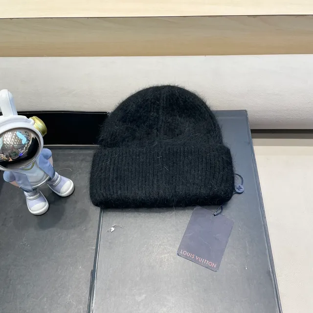 Louis Vuitton Black Ribbed Knit Folded Cuff Beanie 4