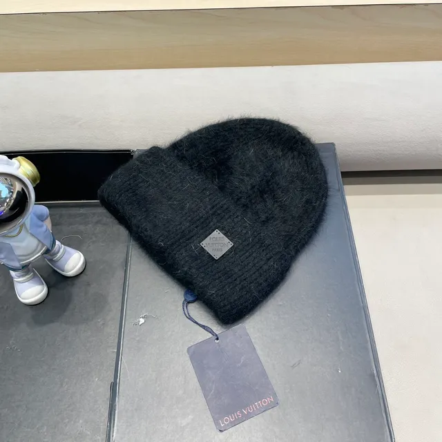 Louis Vuitton Black Ribbed Knit Folded Cuff Beanie 9