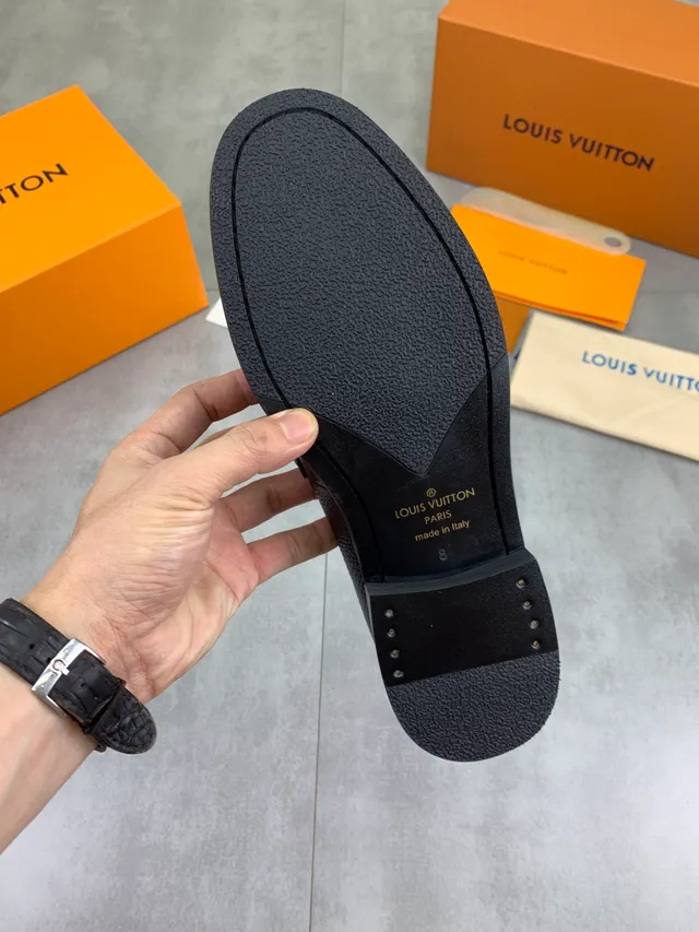 Louis Vuitton Black Silver Pebbled Leather LV Monogram Buckle Loafer 2
