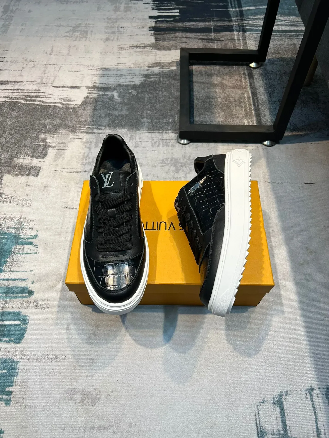 Louis Vuitton Black White Croc-Embossed Leather Platform Sole Lifestyle Sneakers 4