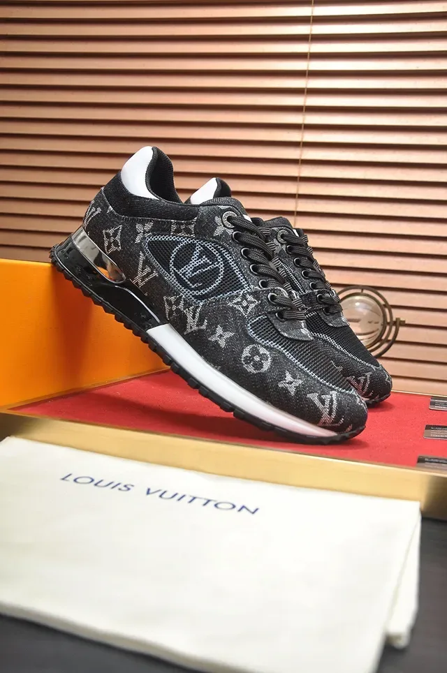 Louis Vuitton 黑白 印花 网面鞋面 透明鞋跟支架 生活方式运动鞋 3