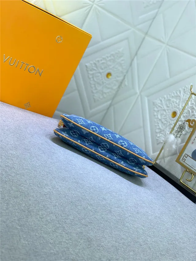 Louis Vuitton 蓝色米色牛仔效果印花帆布金色五金肩包 7