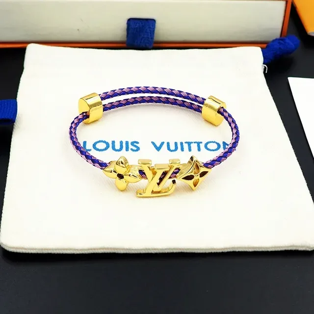 Pulsera Louis Vuitton de cordón textil trenzado azul rosa con hardware de monograma de tono dorado 4
