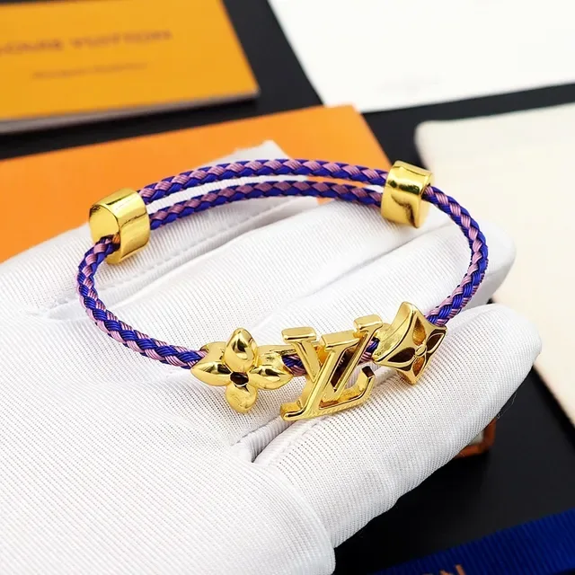 Pulsera Louis Vuitton de cordón textil trenzado azul rosa con hardware de monograma de tono dorado 6