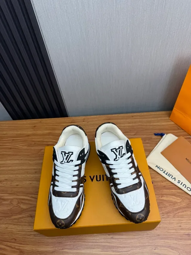 Louis Vuitton Sneakers Lifestyle Marron Blanc Monogramme Canvas Superpositions en Cuir 2