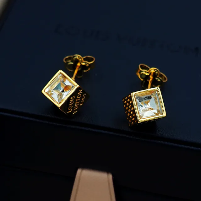 Louis Vuitton Cube Dourado Transparente Cúbico Facetado Cristal Brincos 8