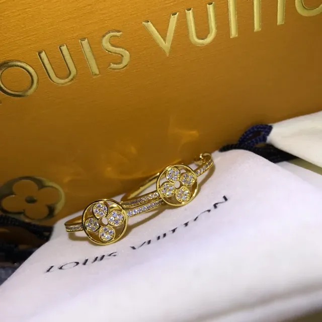 حلقات Louis Vuitton Floral Quatrefoil Pavé 3