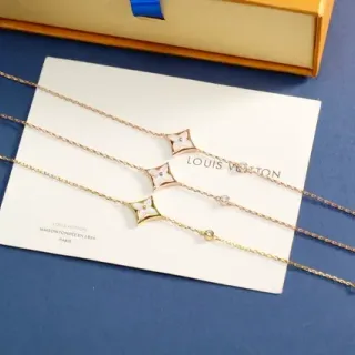 Pulsera Louis Vuitton con Motivo Floral en Doré y Madreperla