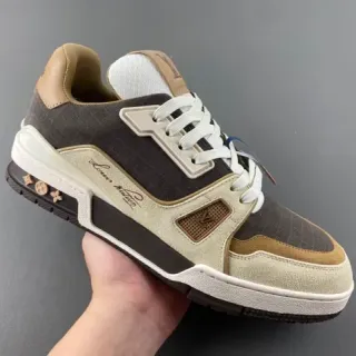 Louis Vuitton Cinza Beige Zapatillas Lifestyle Com Sola Sculptada Assimétrica E Parte Superior De Material Misto Em Camadas