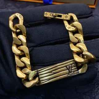 سوار لويس فيتون أيقونيك سلسلة جولد تون كيرب لينك