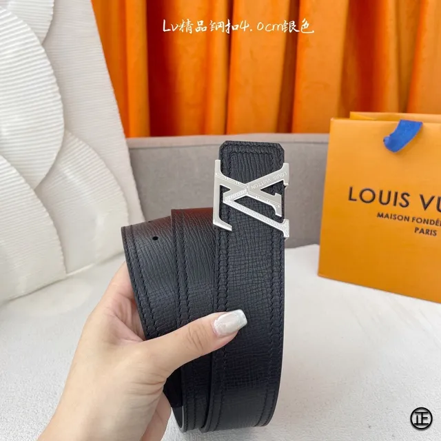 Louis Vuitton Initiales काला चांदी टेक्स्चर्ड लेदर बेल्ट 5