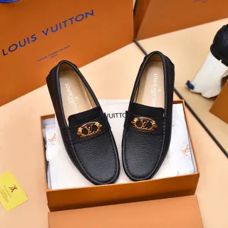 Louis Vuitton লুফার কালো পেবল্ড লেদার গোল্ড মেডেলিয়ন স্লিপ-অন লুফার