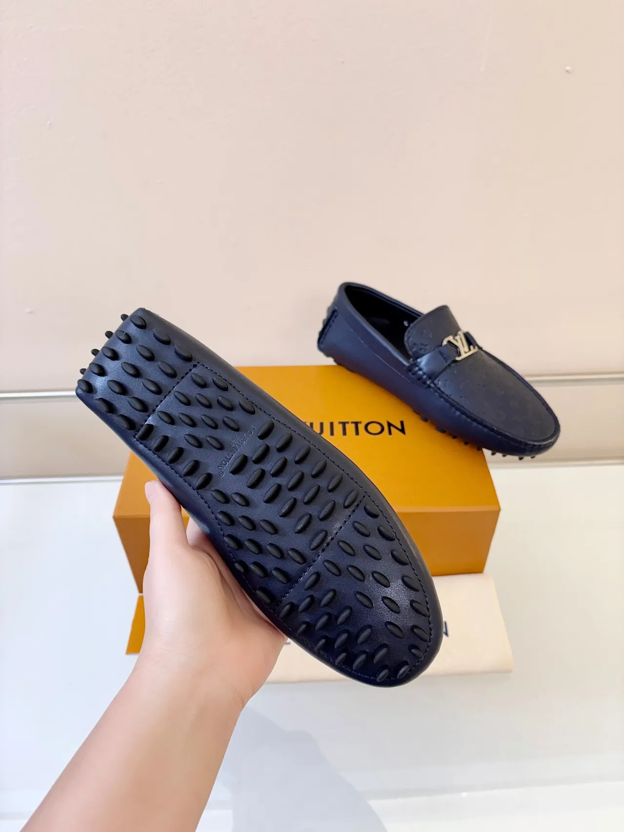 Louis Vuitton Loafer أزرق بحري أسود منقوش بمونوغرام جلد معدني LV مشبك سير Loafer 5